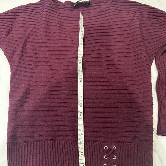 Sweater - Picture 6 of 7